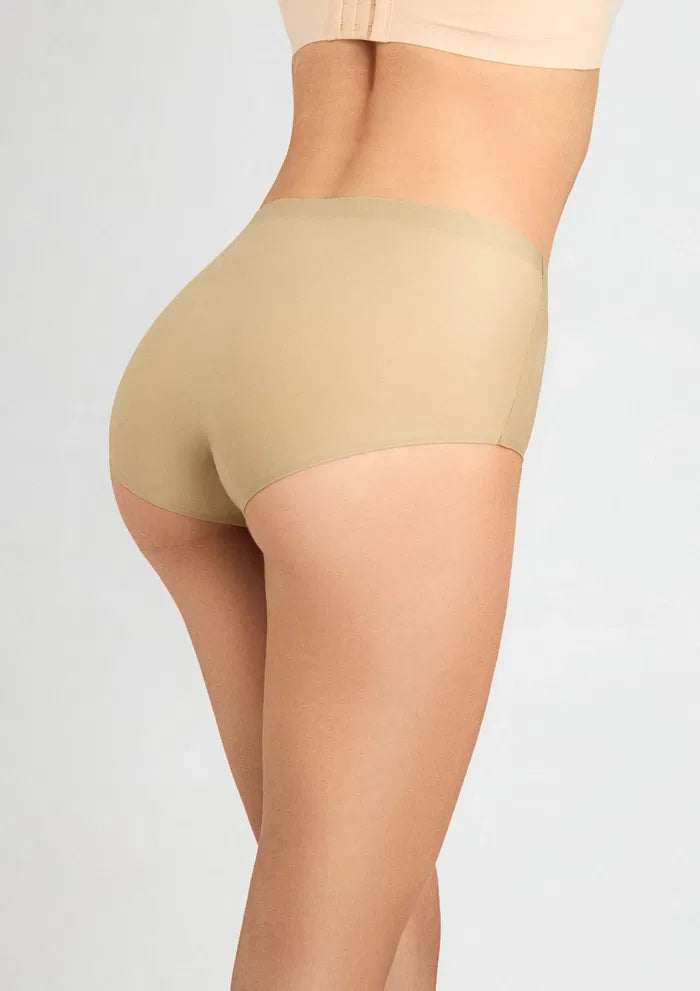 Seamless Briefs UK – One Size Ultra-Stretch – Invisible Comfort with Heat-Bonded Edges