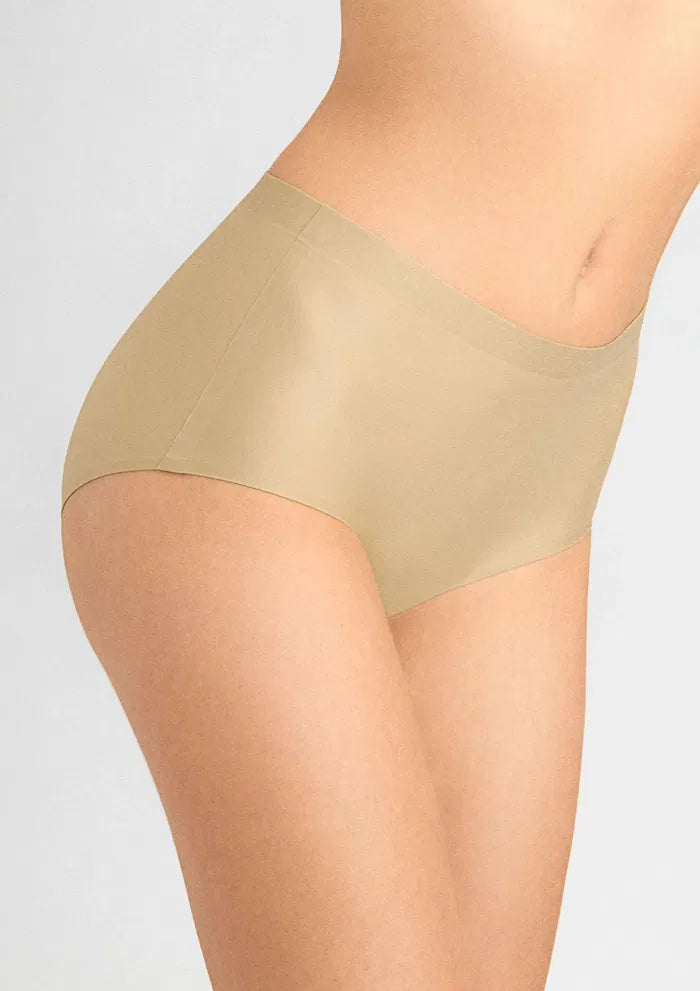 Seamless Briefs UK – One Size Ultra-Stretch – Invisible Comfort with Heat-Bonded Edges